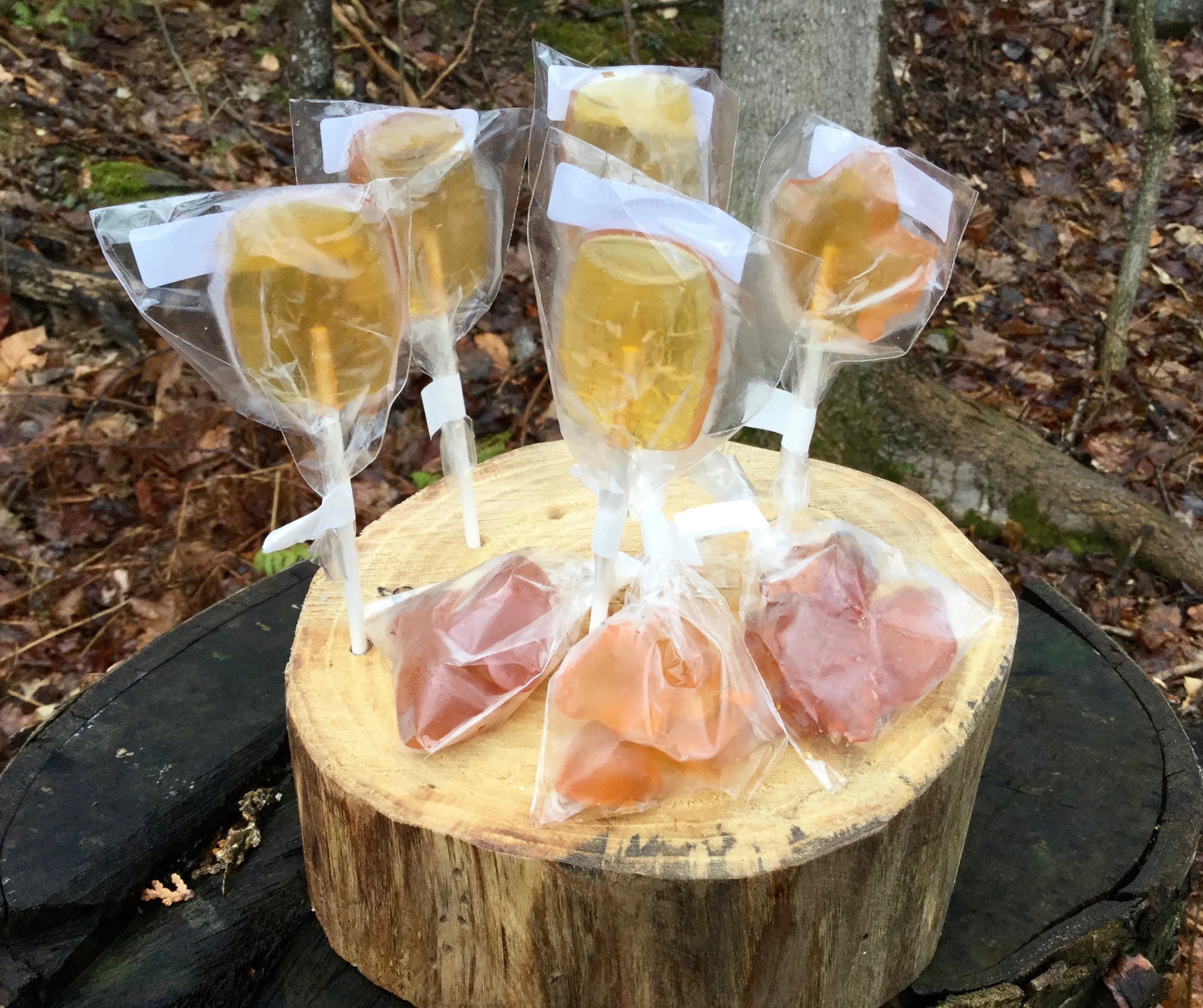 Suçon à l'érable (Maple lollipop)