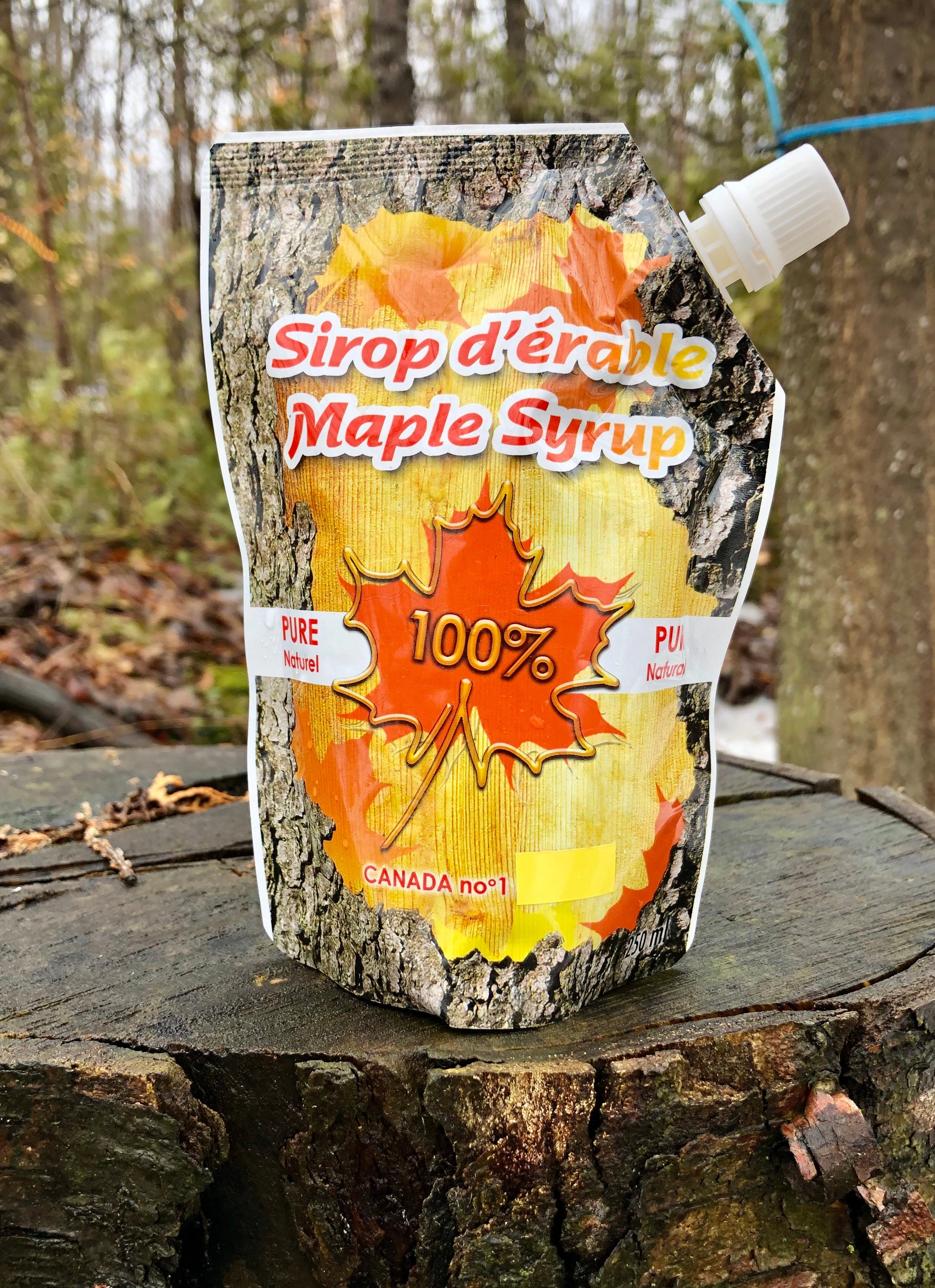 Sirop d'érable en poche refermable (Resealable maple syrup pouch)